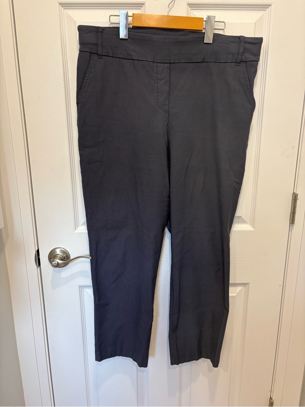 Penningtons Classic Women's Straight-Leg Pants in Charcoal #1222